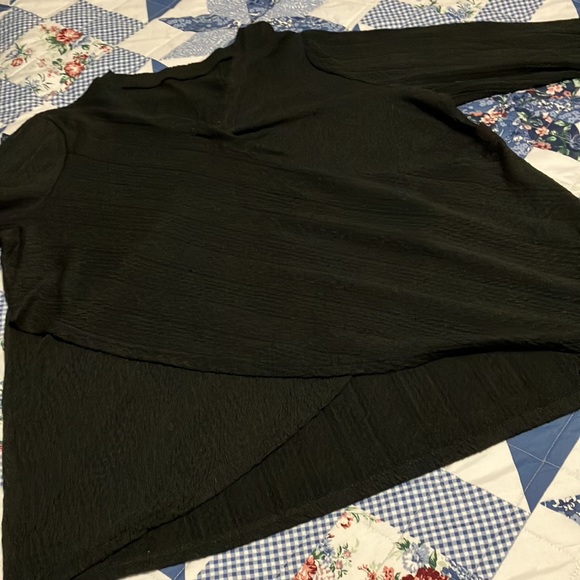 ⭐️ 5/$20 ⭐️ Shein Top - Picture 2 of 6